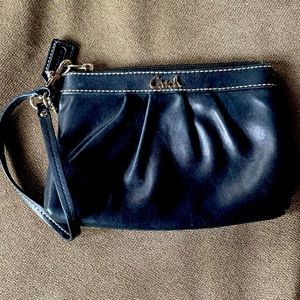 LIKE NEW BLACK COACH WRISTLET